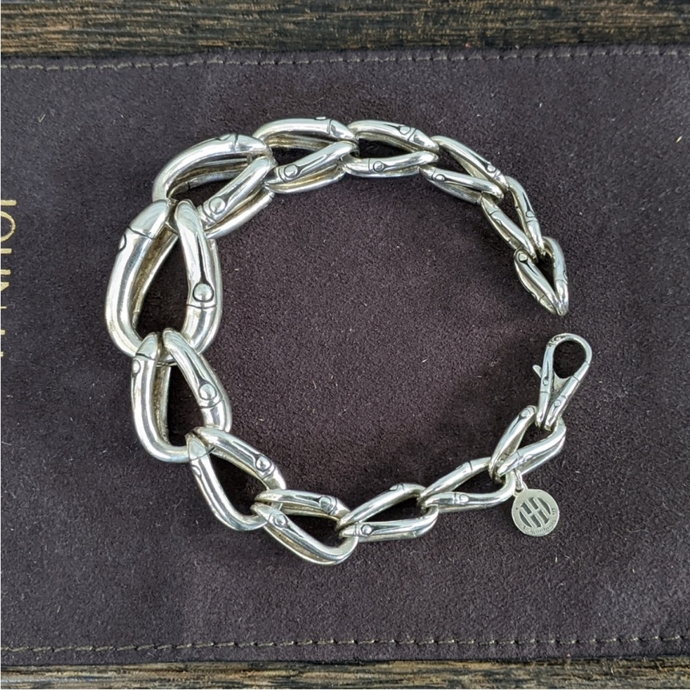 John Hardy 925 Sterling Silver
Graduated Bamboo Asli Loop Link Bracelet